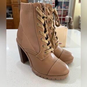 BCB Generation Tan Pilas Women Boots Size 7.